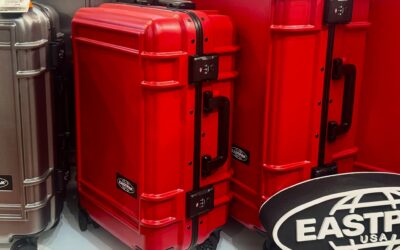 Eastpak Resist’r Rosso: il trolley resistente che si fa notare